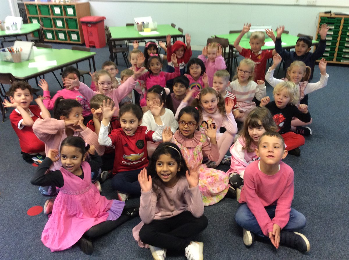 TyntesfieldZA's tweet photo. We look great in pink! Thank you for your kind donations. https://t.co/IWFkYRScKy