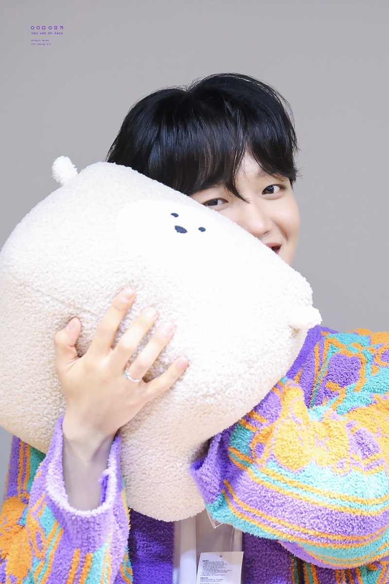 YOUAREMYPACA's tweet photo. 231014 제이제이뮤즈 팬싸

🌜오늘도 영미니와 함께 굿밤

#임영민 #LIMYOUNGMIN @LYM_offcl https://t.co/xVvN9rOOxx
