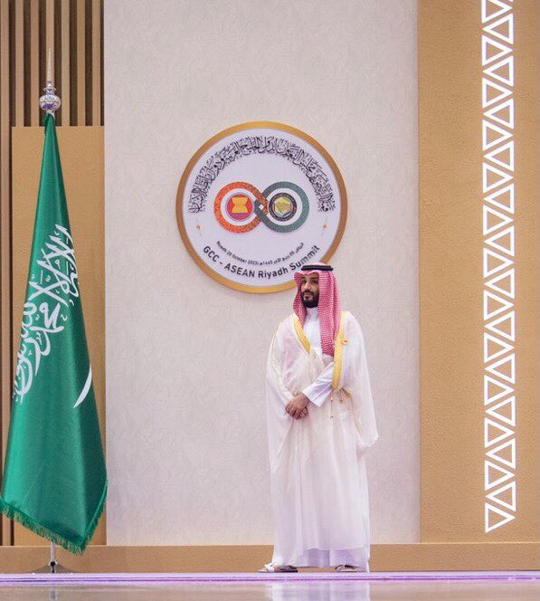 abdallah50591's tweet photo. حفظك الله ورعاك برعايته ونصرك على كل من عاداك 
#ولي_العهد_الامير_محمد_بن_سلمان https://t.co/PLVMJoaklO