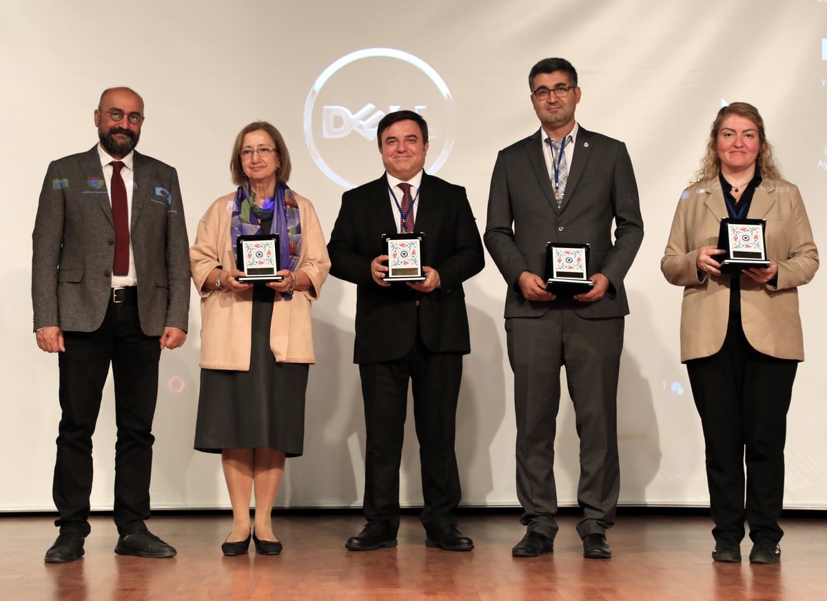 Üniversitemizde, İAÜ Çevre ve İnsan Sağlığı Merkezi, Sağlık Bilimleri Üniversitesi ve KBRN Savunma Politikaları Geliştirme Derneği İş birliğiyle İstanbul KBRN Günleri sempozyumu gerçekleştiriliyor. İki gün boyunca devam edecek olan ve birçok üniversiteden akademisyenin konuk