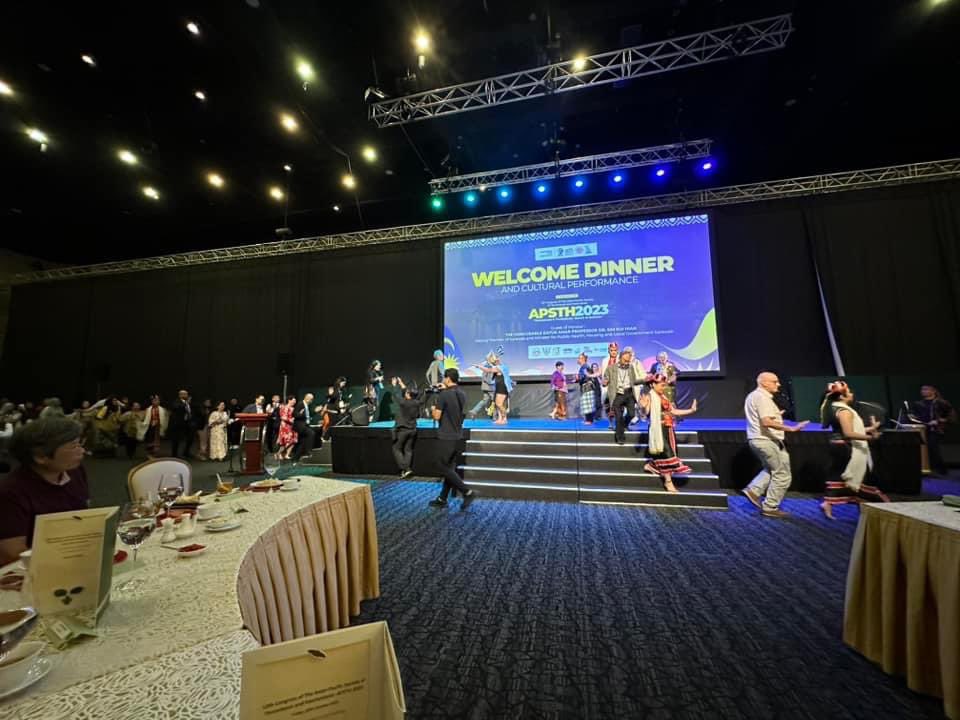 simkuihian's tweet photo. The 12th Congress of the Asian-Pacific Society Of Thrombosis and Heamostasis (#APSTH) Dinner
Sarawak is honoured & privileged to host the #APSTH, first time ever hosted in Malaysia. Warmest welcome to ~700 delegates (85% outside Sarawak) OooOHa❗️ https://t.co/IDQWJXnYQn