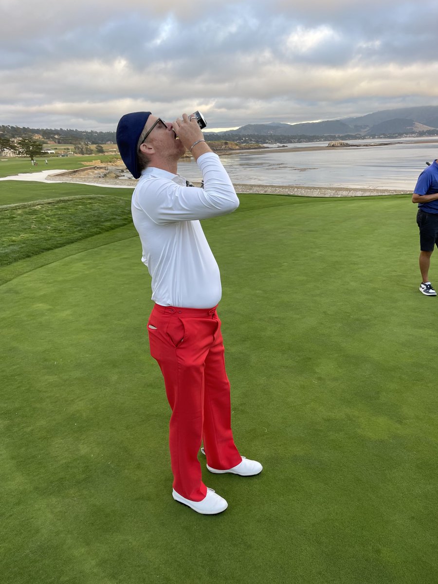 Fashion Friday! 

Marks out of 10 for this compilation? 

#Golf #PebbleBeach #GolfFashion