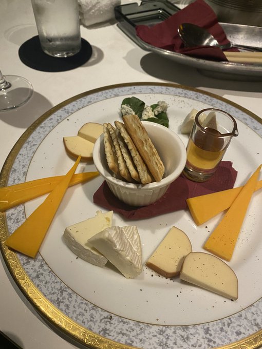 おシャンティBARで語り中🍸 https://t.co/LD6yKhtxhp