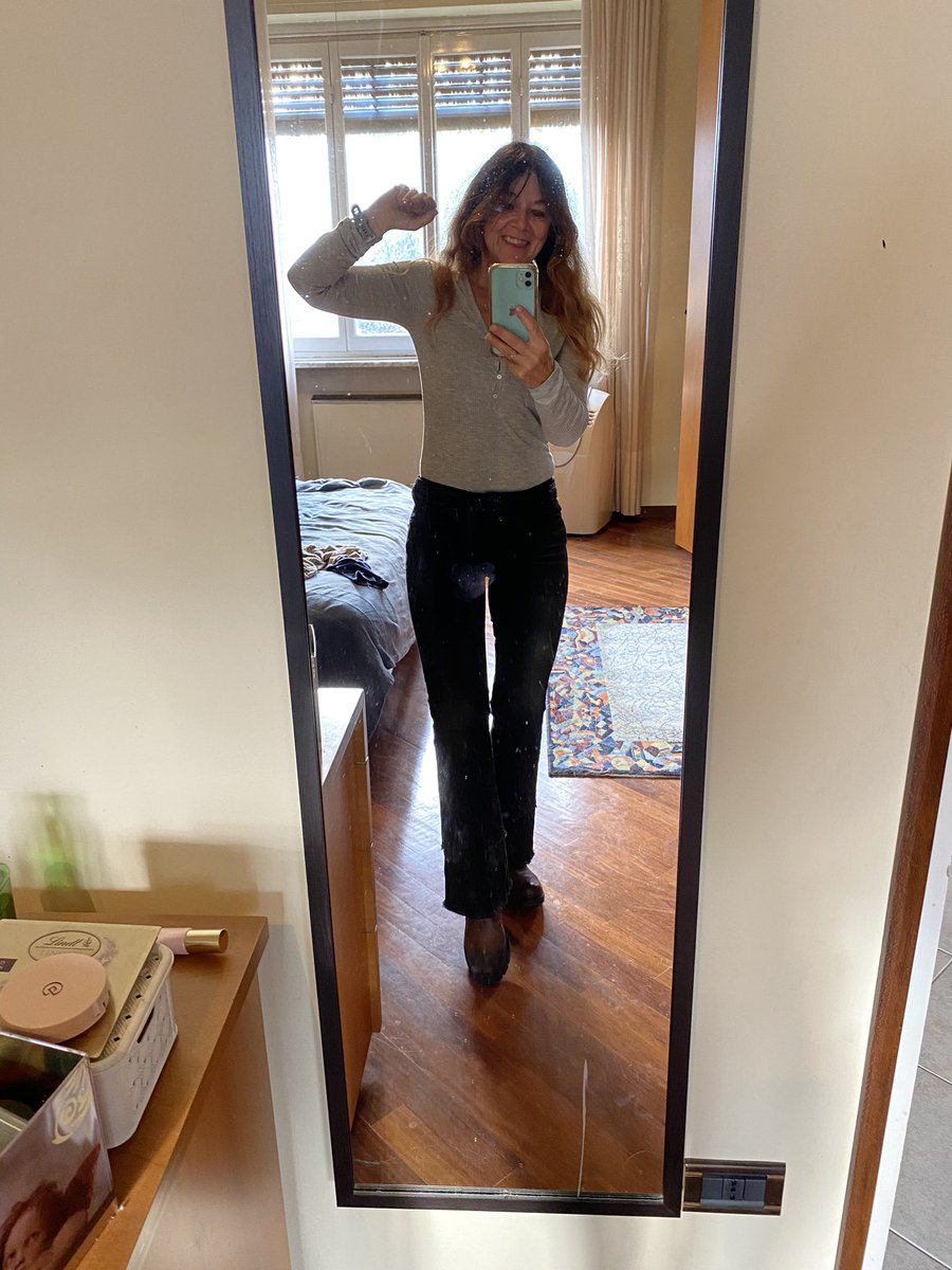 1900nicorix's tweet photo. The new 70’s old style #kaos flare #jeans  And i feel like a #CharlieAngel https://t.co/E8WMwczU1U