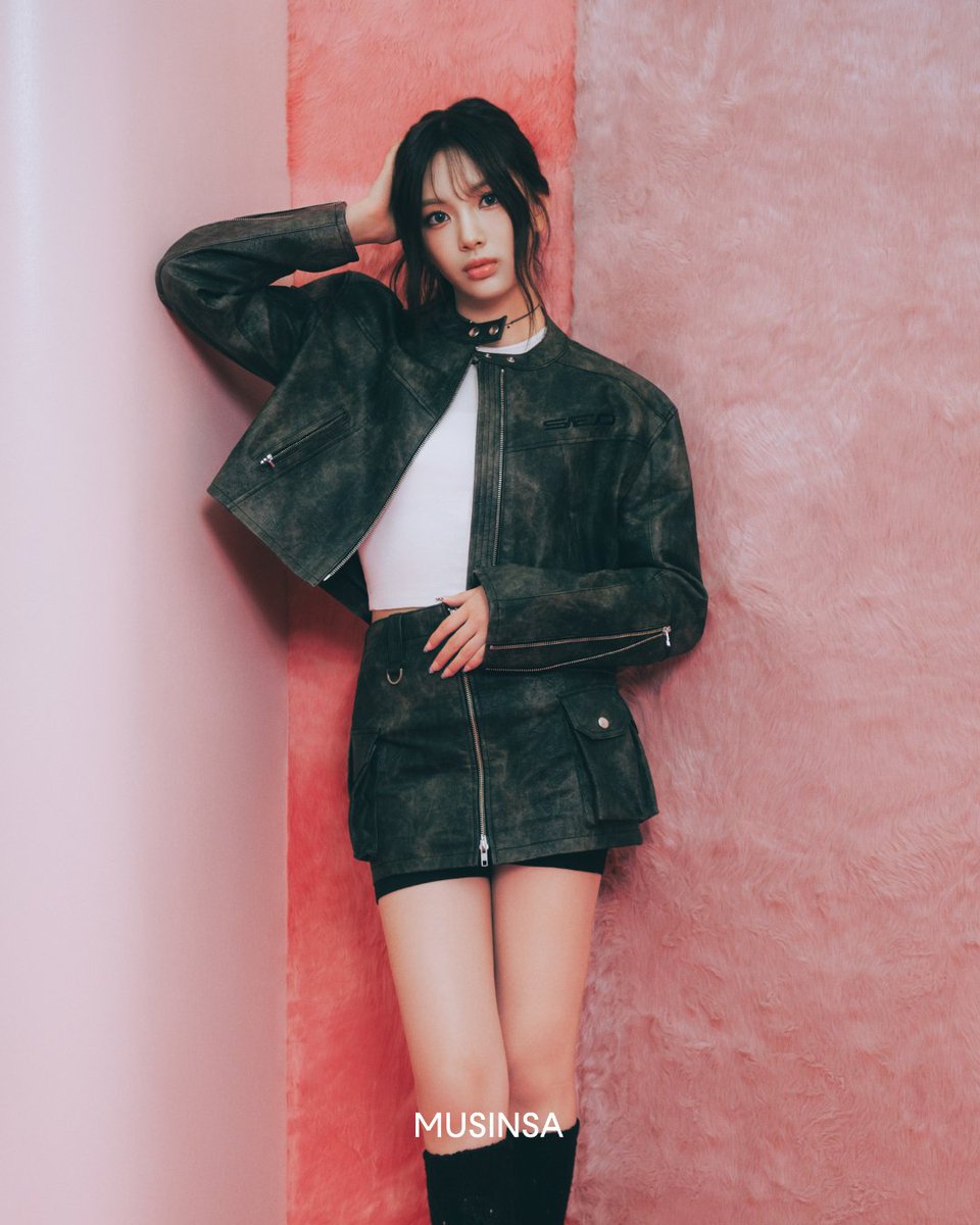 <171023—📸> 

تحديث هايين برفقة العضوات علي حسابات نيوجينز الرسمية عبر اكس و إنستجرام :

"💭"

#Hyein #leehyein #hyeinnewjeans #혜인 
<a href="/NewJeans_ADOR/">NewJeans</a>