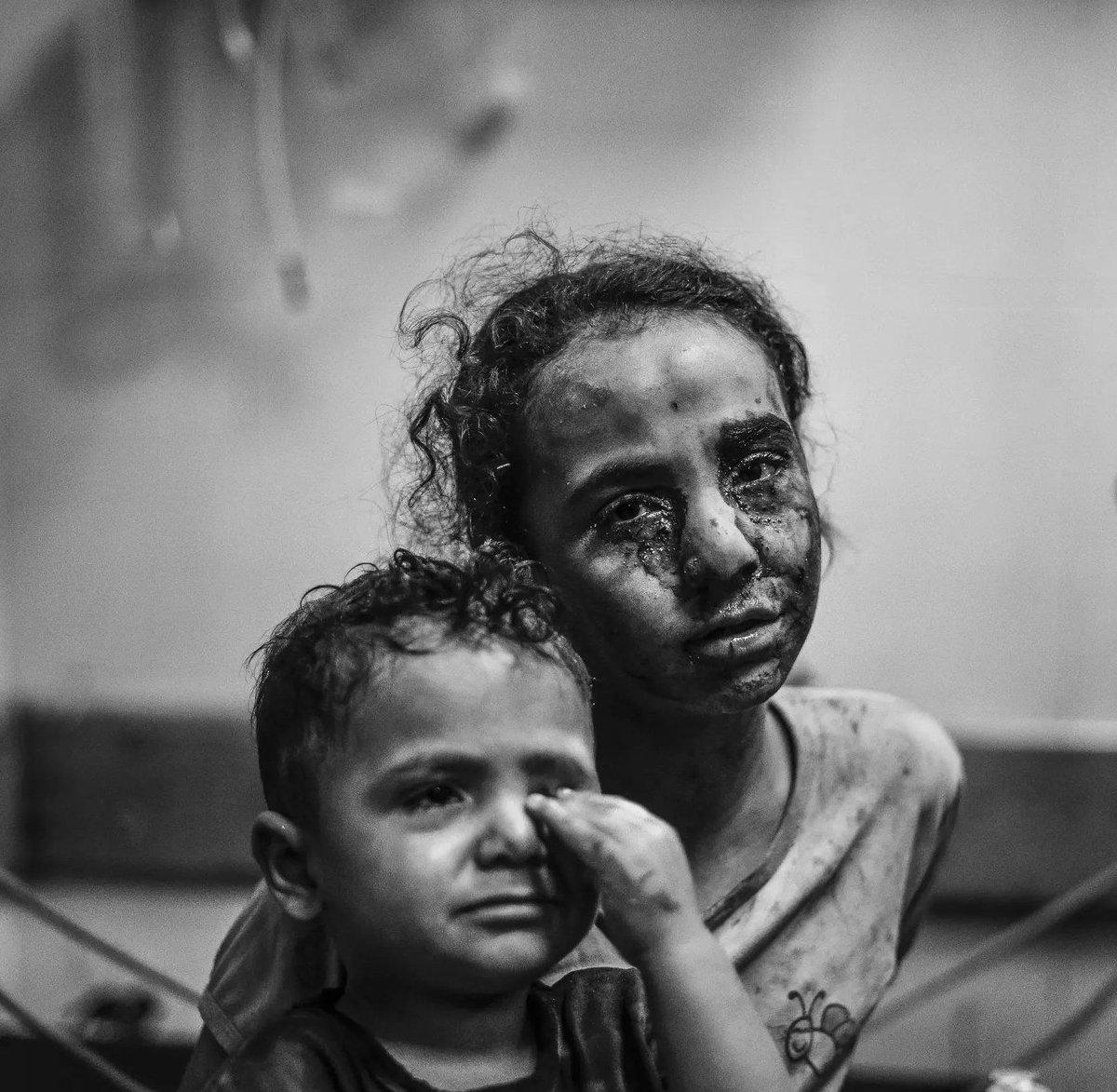 demir342734's tweet photo. #akşamlar iyi değil ki
#Filistin 🇹🇷
#IsraelTerorrist ve phiccsin
4000 can kaybı FİLİSTİN
#deadchild 1600 çocuklar 😔🙏
#KatilİSRAİL
#SavasDeğilSoykırım https://t.co/izx3DucxB7