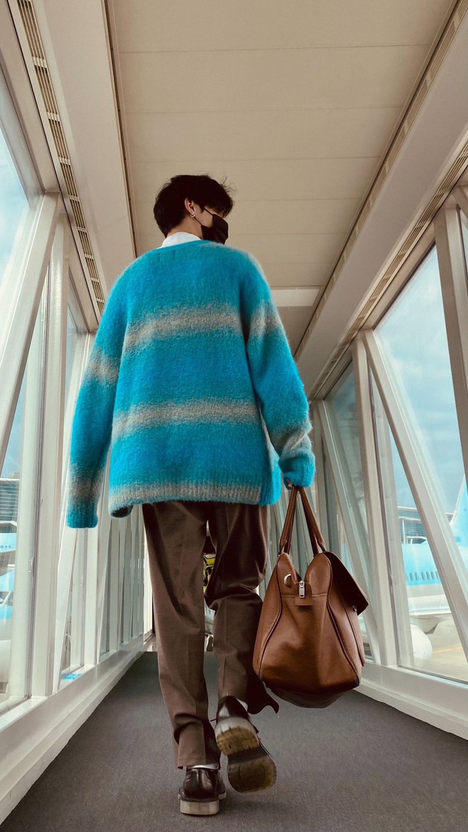 andTEAM_members's tweet photo. 僕の唯一の兄K형
守るどころか守られることの方が多かったり、なんて時々思います。
時に大胆で、時に冷静なK형を見ていて、毎日毎日学ぶことだらけです。
その情熱をいつまでも持ち続けて、これからもずっと僕達&TEAMに欠かせない存在でいてください。
そしてずっと僕の兄でいてくださいな。
誕生日おめでとう！！！👑
#andTEAM #FUMA
#HAPPY_K_DAY