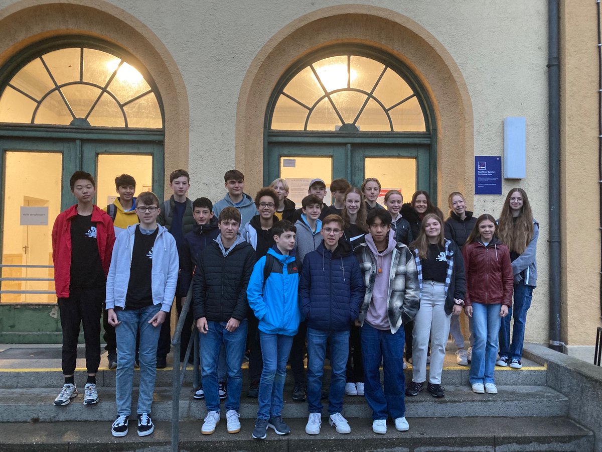 RadleyMFL's tweet photo. A fond farewell to pupils and teachers at HGW before ascending the Olympic tower in Munich. After BMW Welt, a robot café, two galleries and some last-minute shopping, boys fly back home this evening. Servus, Bayern! Until next time… 🇩🇪 🦁 🥨 https://t.co/rzbltPH3B0