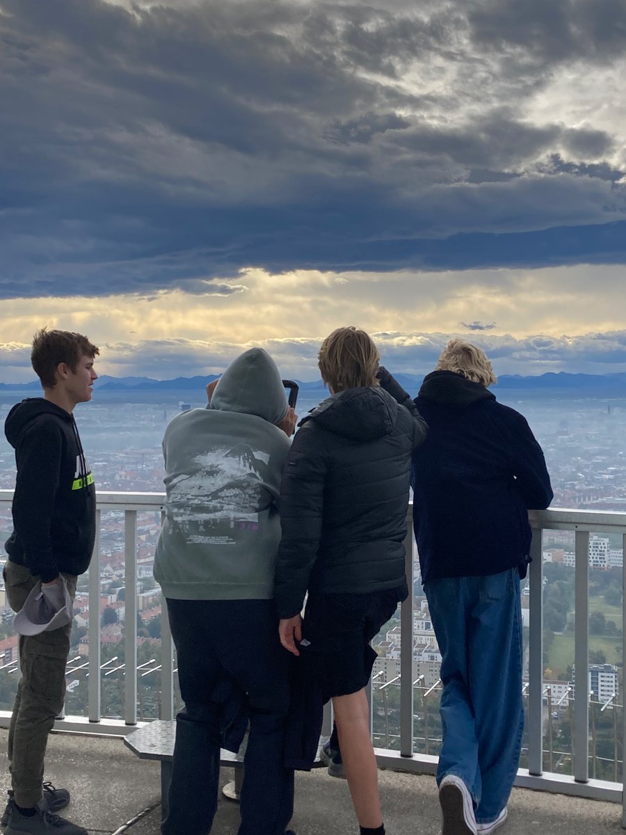RadleyMFL's tweet photo. A fond farewell to pupils and teachers at HGW before ascending the Olympic tower in Munich. After BMW Welt, a robot café, two galleries and some last-minute shopping, boys fly back home this evening. Servus, Bayern! Until next time… 🇩🇪 🦁 🥨 https://t.co/rzbltPH3B0