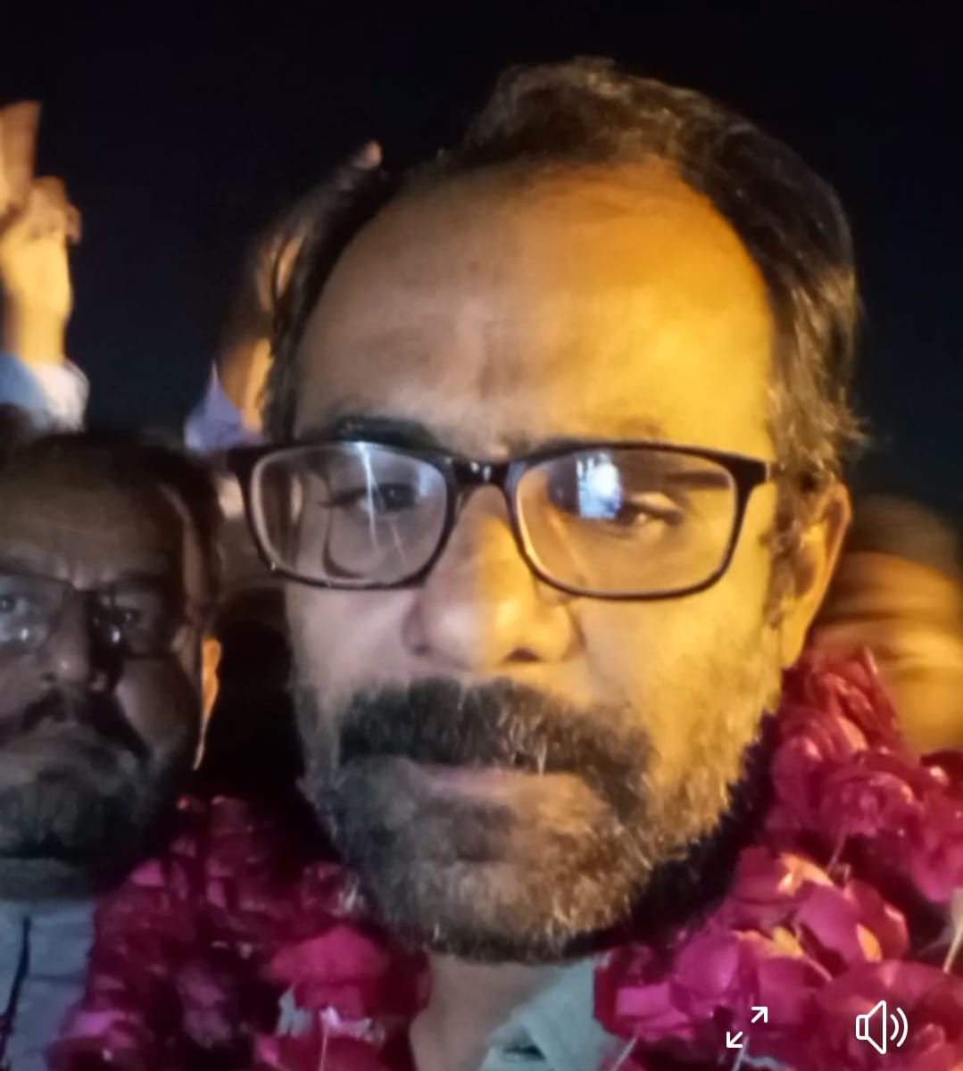 ZeroPressure_'s tweet photo. Good ho gya

#تعلیم_بچاؤ_تحریک https://t.co/loL2Ktkavv