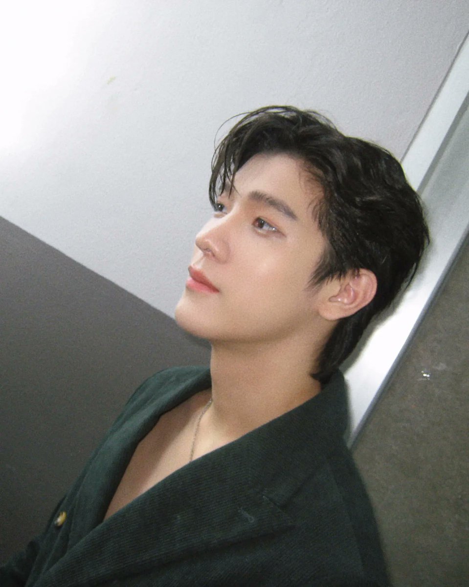 jimmy_jimmoi's tweet photo. เสริมหล่อ #จมอ่านว่าจอมอ https://t.co/nRYqmgTmmK
