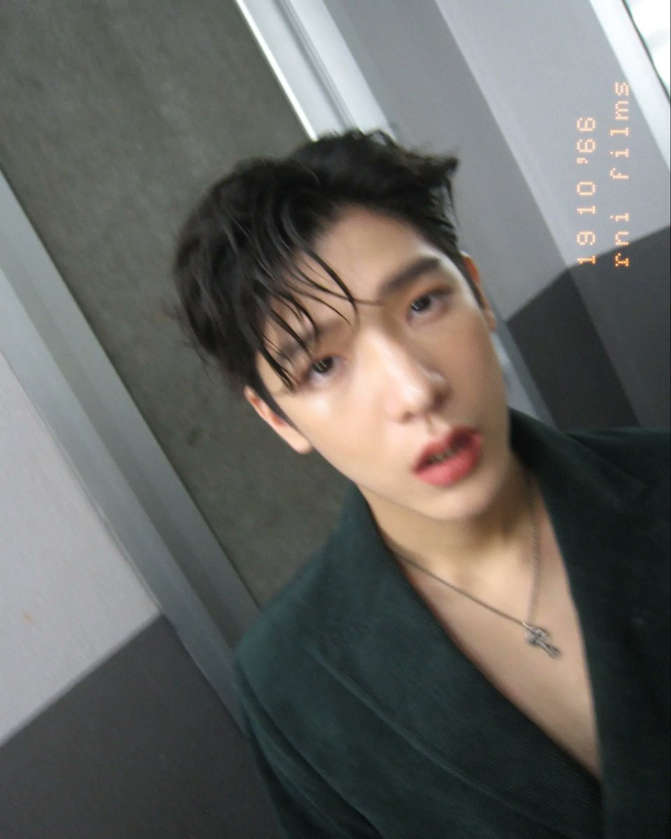 jimmy_jimmoi's tweet photo. เสริมหล่อ #จมอ่านว่าจอมอ https://t.co/nRYqmgTmmK