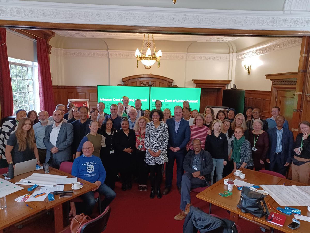 📢 70 of us came to the 'The Cost Of Living Summit' - council services, local VCS, faith organisations, London Fire Brigade, local business - all working together to strategise and plan a way out of this crisis that has touched so many of us.