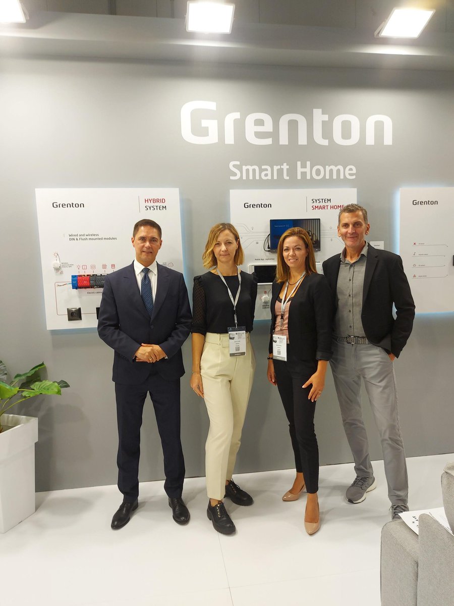 LompartA's tweet photo. There are more π΅π± companies present on the π¬π· market - they also present their offer at the Greece Build Expo 2023 fair in #AthensMetropolitan.
#Grenton smart home solutions, #Defro stoves or windows offered by @fakropl from my hometown #NowySacz.
I'm glad to meet them in Athens. https://t.co/YwJ1MyaUH8