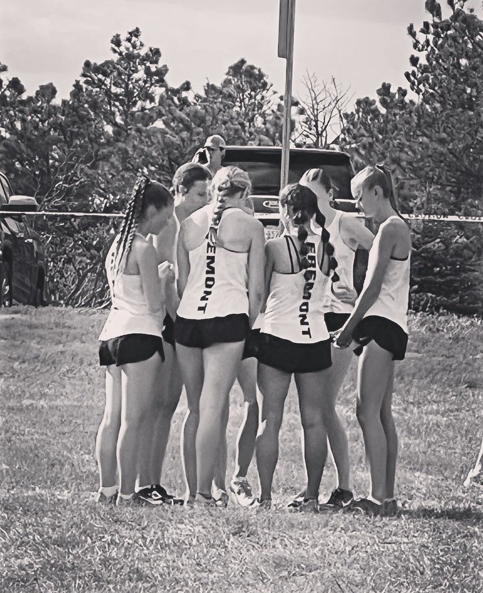 carriedahl_dahl's tweet photo. Our girl is lacing it up for one last State XC- Go Tigers!! @DahlMaris @brad_dahl @FremontXC https://t.co/nmrlVRT6xW