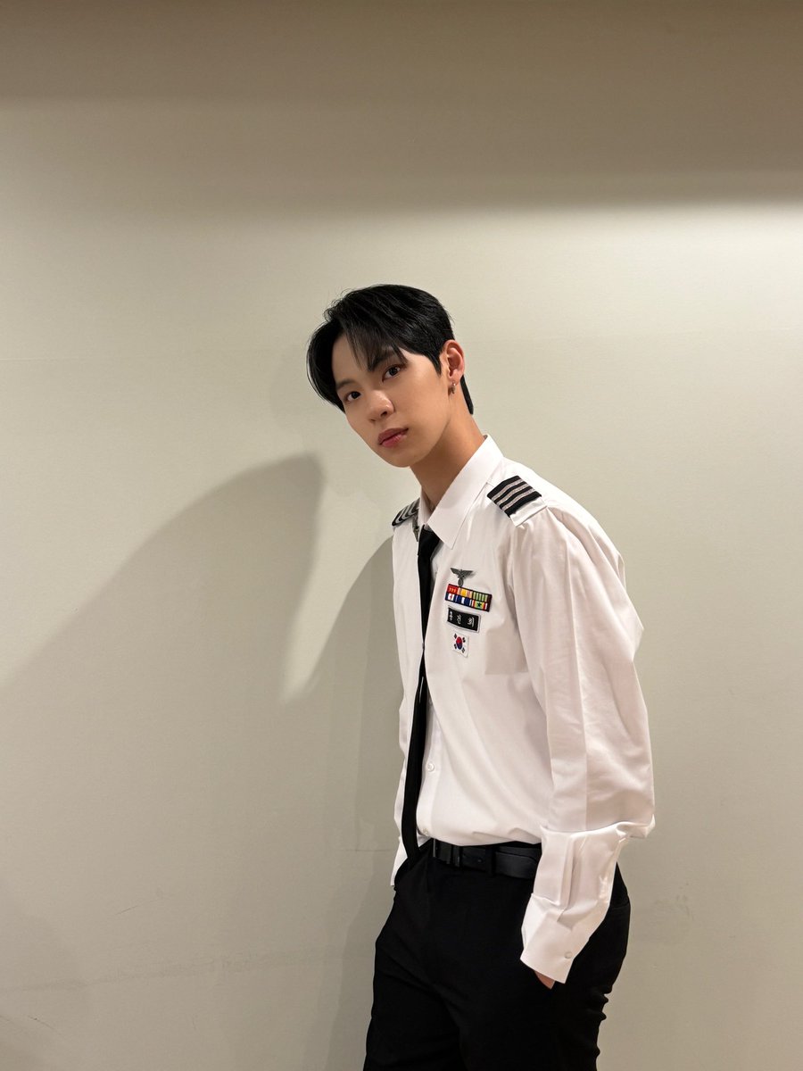 TIOT_NOW's tweet photo. [#건희]
오늘 비행은 어떠셨나요?✈️
다음 비행:2023년 10월 21일 오전11:15
예상 ��요 시간:평생~💙
.
.
.
(오랜만이라서 그런가 너무 행복했어요~앞으로도 평생 함께 하자!!사랑해~🦕)

#홍건희 #HONGKEONHEE
#TIOT #티아이오티 
#TIOT_PreDebut #백전무패 https://t.co/0jznEcFt1k