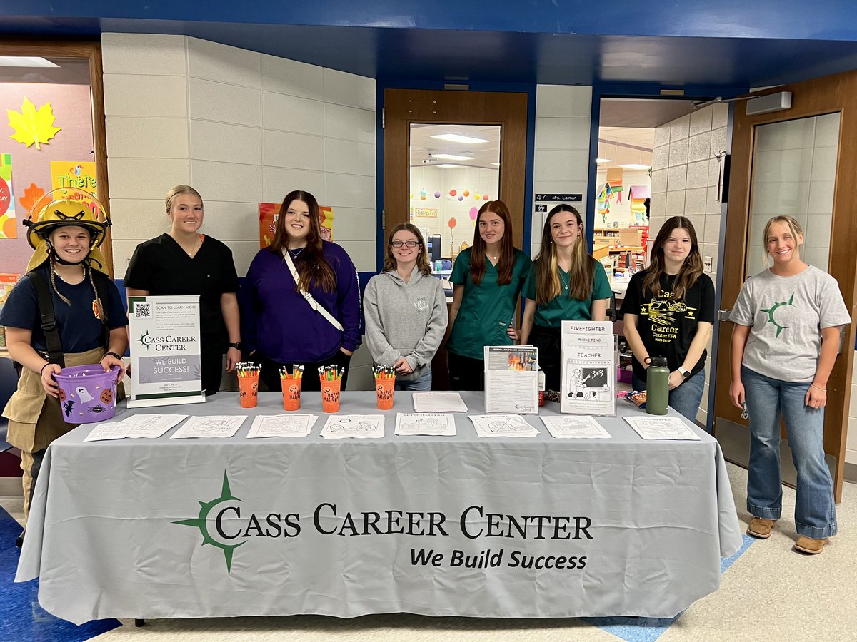 Shout out to our CCC's Student Ambassadors who attended the Harrisonville Elementary Wildcats Family Night! These leaders shared their aspirations, their academic and technical training, and the pathways they are studying. #futureleaders #CTEWorks <a href="/HHSWildcat1/">Harrisonville High</a> <a href="/HvilleSchools/">HvilleSchools</a>