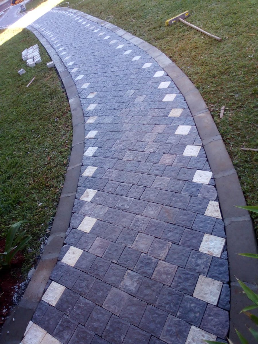 BomaPavers's tweet photo. ⏩We do supply, install and polish cabros and cobblestones
⏩ Cabro materials also available
Call or whatsapp 0729000355
DM
Kairo Erik Ten Hag Gen V Andrew Kibe President William Ruto Pep Guardiola Kericho Green Stadium Susan Nakhumicha Simba Hassan Ali Joho Coutinho #freemzinga https://t.co/nj3NYIHe1W