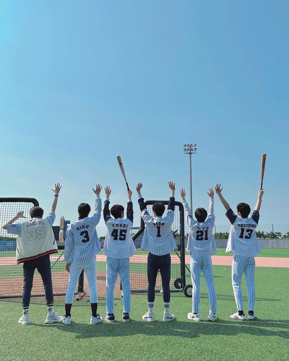 _yuzuyushi's tweet photo. 231021 NCT NEW TEAM 인스타그램 @.nctnewteam
So put your #HandsUp ✧⁺᾽✶
🔗 https://t.co/YBeKppjCjc
#유우시 #YUSHI #ユウシ
#NCTNEWTEAM #NCTTOKYO #NCT東京 https://t.co/XbnoiNAWuO