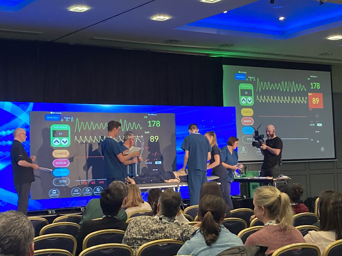 Dr David Stokes asks “Are we breathing?”
I, in the audience, am not 
Me nerves 😬 
Go Team Tullamore! 💪🏼
#simwars <a href="/IAEM2023/">IAEM2023</a> #23iaem