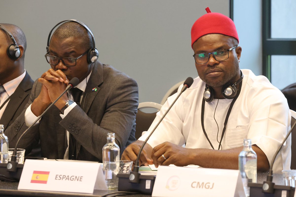 NLinNigeria's tweet photo. @ncfrmi_ng @ICMPD @Rabat_Process @fmha_pa The other working group in session 3 focused on: Reinforcing Youth participation in decision -making process.

It was moderated by Elana Wong, Policy Officer, Civil Society Action committee of @ICMC_news  and @TilleyMarc an activist &amp; thought leader

#nlinnigeria #rabatprocess https://t.co/3qYMYLpBge