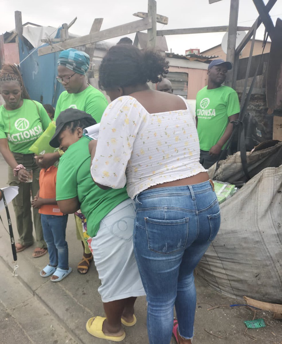 ActionSA_WC's tweet photo. 📸 | In Pictures 

Our Cape Metro Actioners in Ward 91, Khayelitsha, connecting with the community. 

South Africans are desperate for change and the surge in ActionSA membership sign-ups reflects that. 

Communities are Ready for Action ✅

#ActionSAProject2024 https://t.co/WpR5m9SVkg