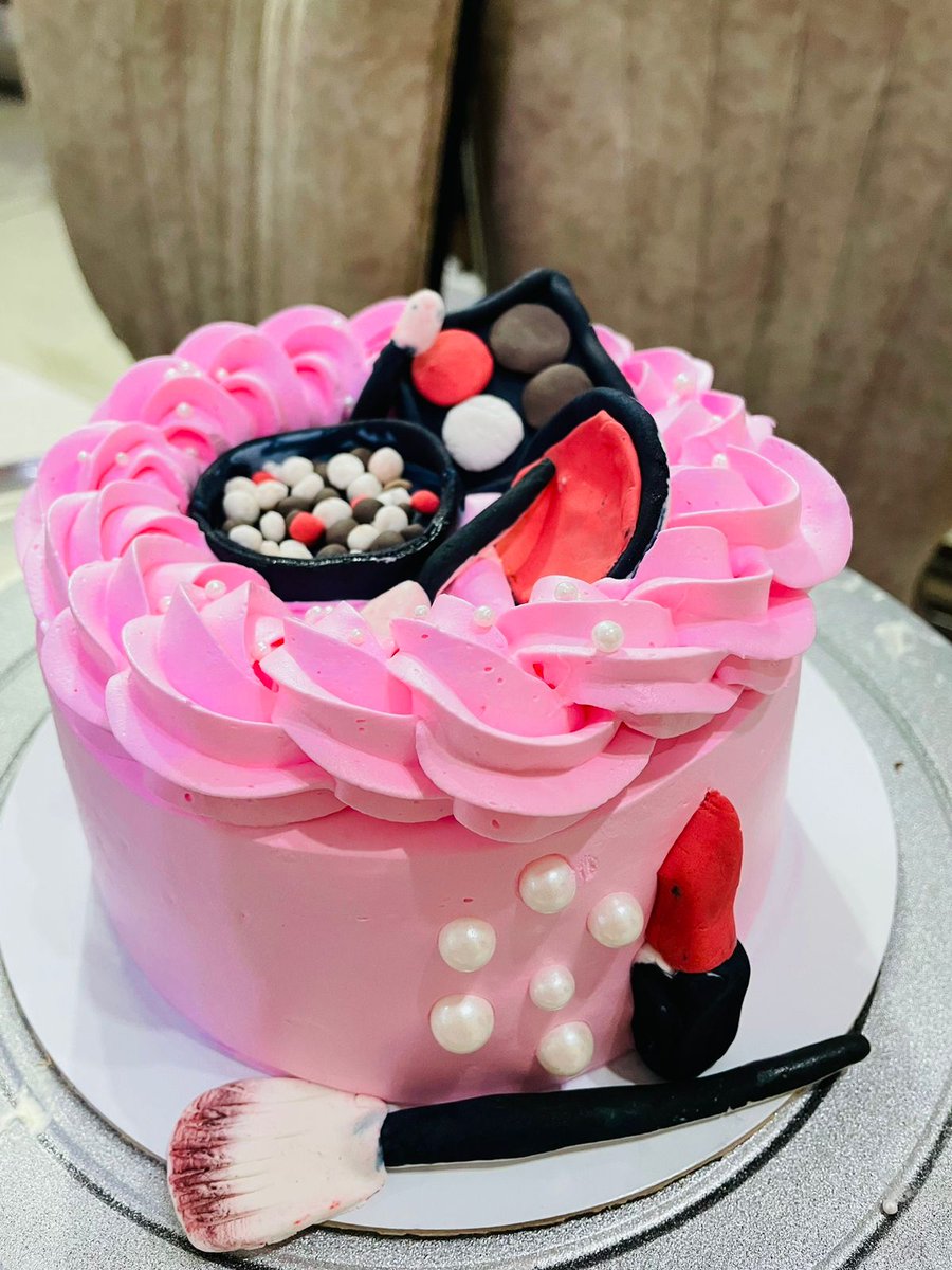 #CakeLover #CakeArt
 #CakeDecorating
 #BakingDelights
 #SweetTreats
 #CakeDesign
 #HomemadeCake #DessertLov #YummyCakes
 #CakeInspiration #Cakery #CakeOfTheDa #SliceOfHeave #DeliciousDesserts
 #CelebrationCakes