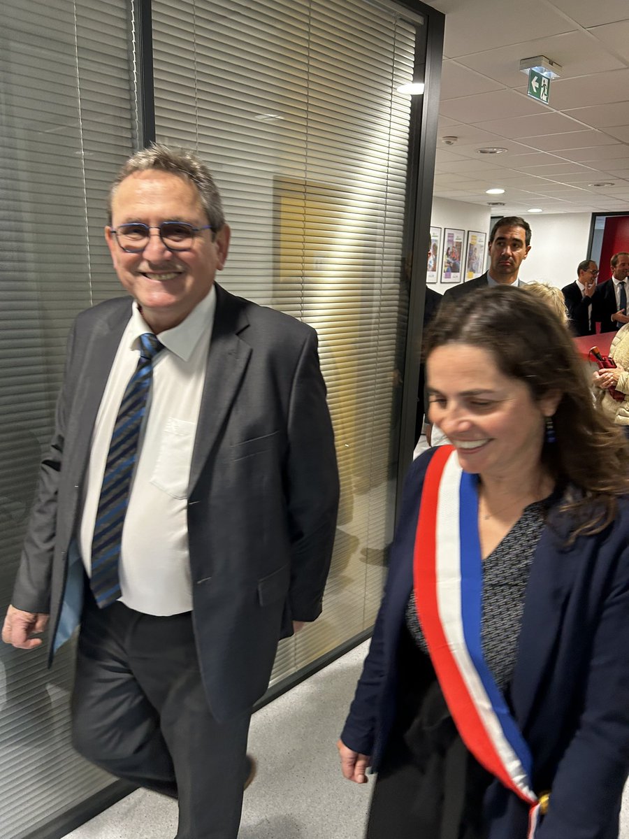 christophehoude's tweet photo. Nous avons eu le plaisir d’accueillir le ministre du travail au sein de L’ADMR de l’Oise . https://t.co/MjHRLcGTOi
