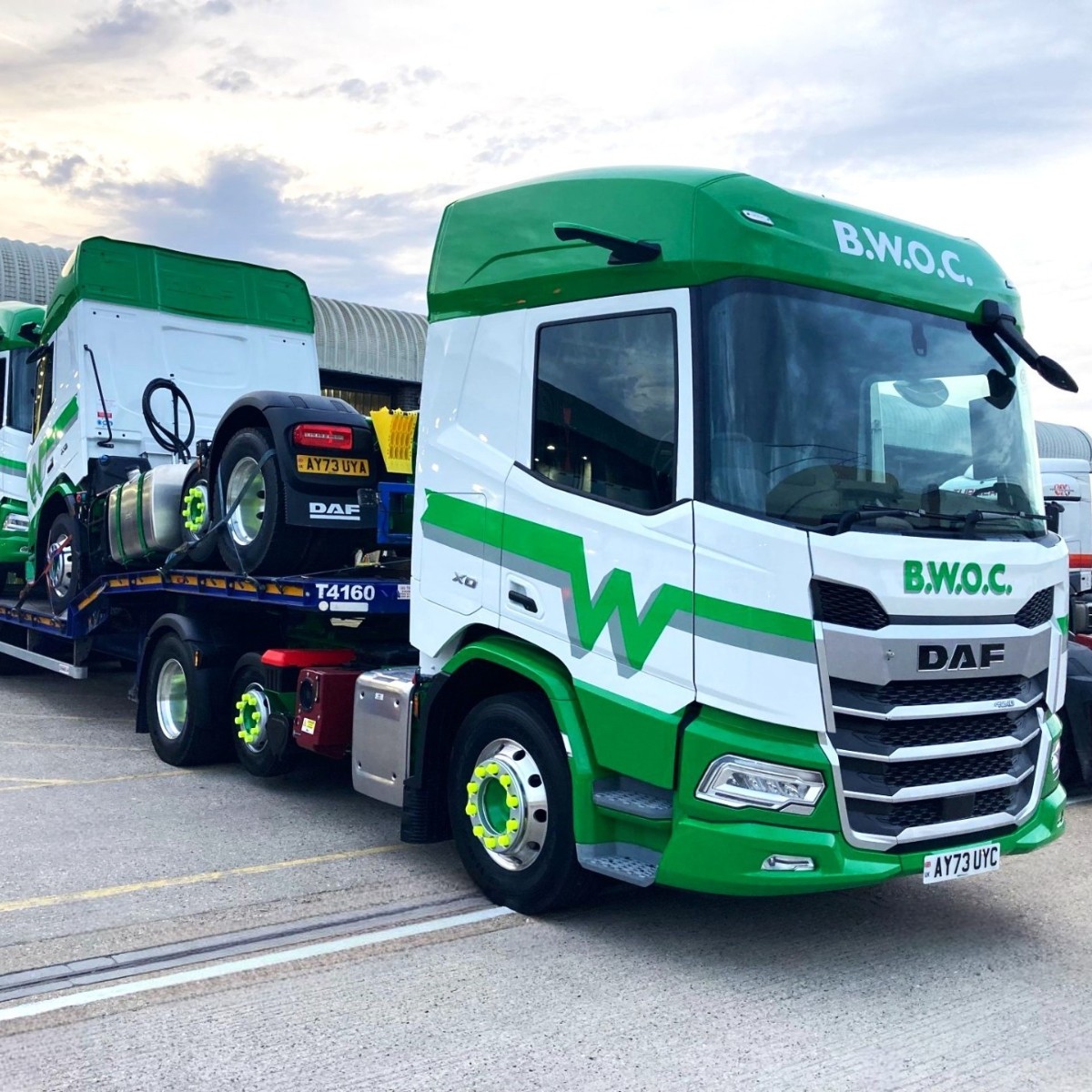 Finishing off the working week with the delivery of 3 brand new #DAF XD's for <a href="/BwocFuel/">BWOC Fuel Solutions</a>, contracted to <a href="/TurnersLtd/">Turners Soham Ltd</a>; equipped with DAF Digital Vision System mirrors for best-in-class indirect view.🚛🚛🚛✨

Find out more: brnw.ch/21wDIkS 

#DAFXD #Trucks #FridayFeeling