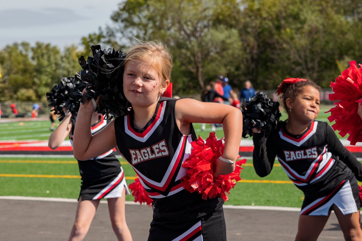 sb_ymca's tweet photo. Tackle &amp; Flag Football, along with Cheer are coming to an end. Check out some great action shots from @shawleyphoto. You can view &amp; order photos by going through their website: https://t.co/9DEiePnTmD 👈🏽 https://t.co/rr2Nm6NV9b
