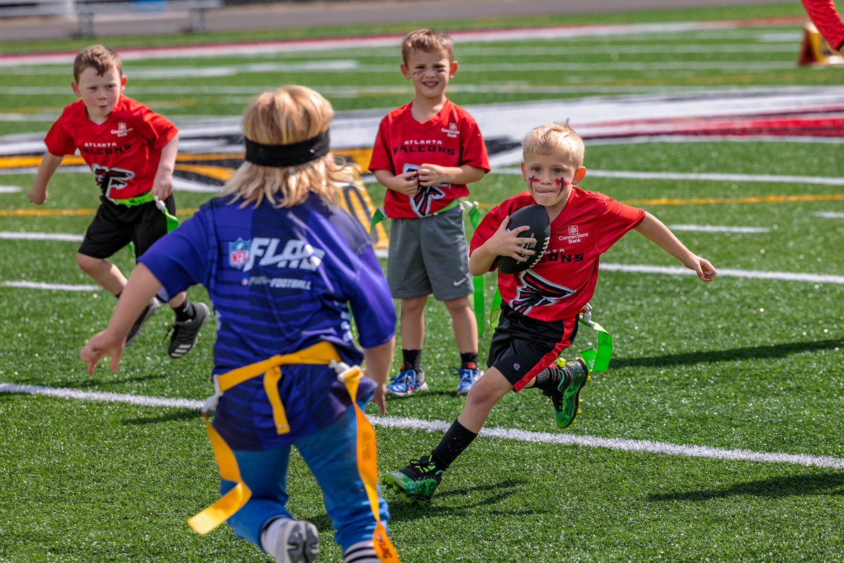 sb_ymca's tweet photo. Tackle &amp; Flag Football, along with Cheer are coming to an end. Check out some great action shots from @shawleyphoto. You can view &amp; order photos by going through their website: https://t.co/9DEiePnTmD 👈🏽 https://t.co/rr2Nm6NV9b