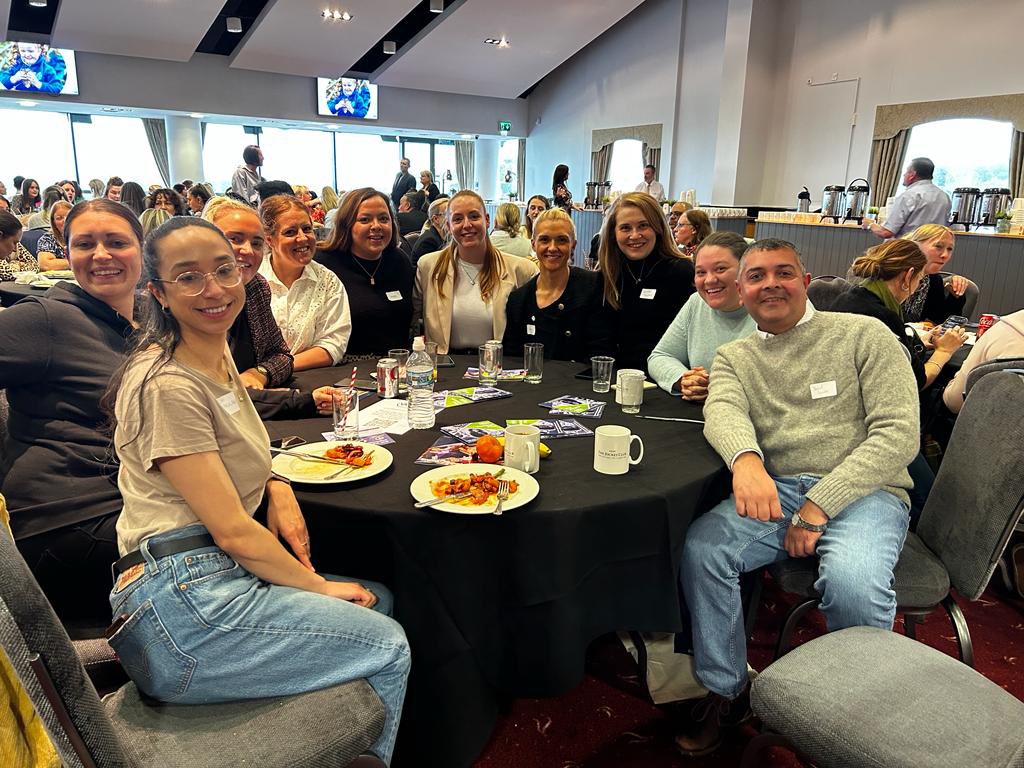FlixtonGS's tweet photo. @VantageAcademi1 conference day exploring #communityofgrowth. Great vision from our new CEO @jillyalb aswell as some other important messages around compassionate solidarity, trust & togetherness and considering our collective actions in making the boat row faster. @sirjohnfjones https://t.co/B96i00XCai