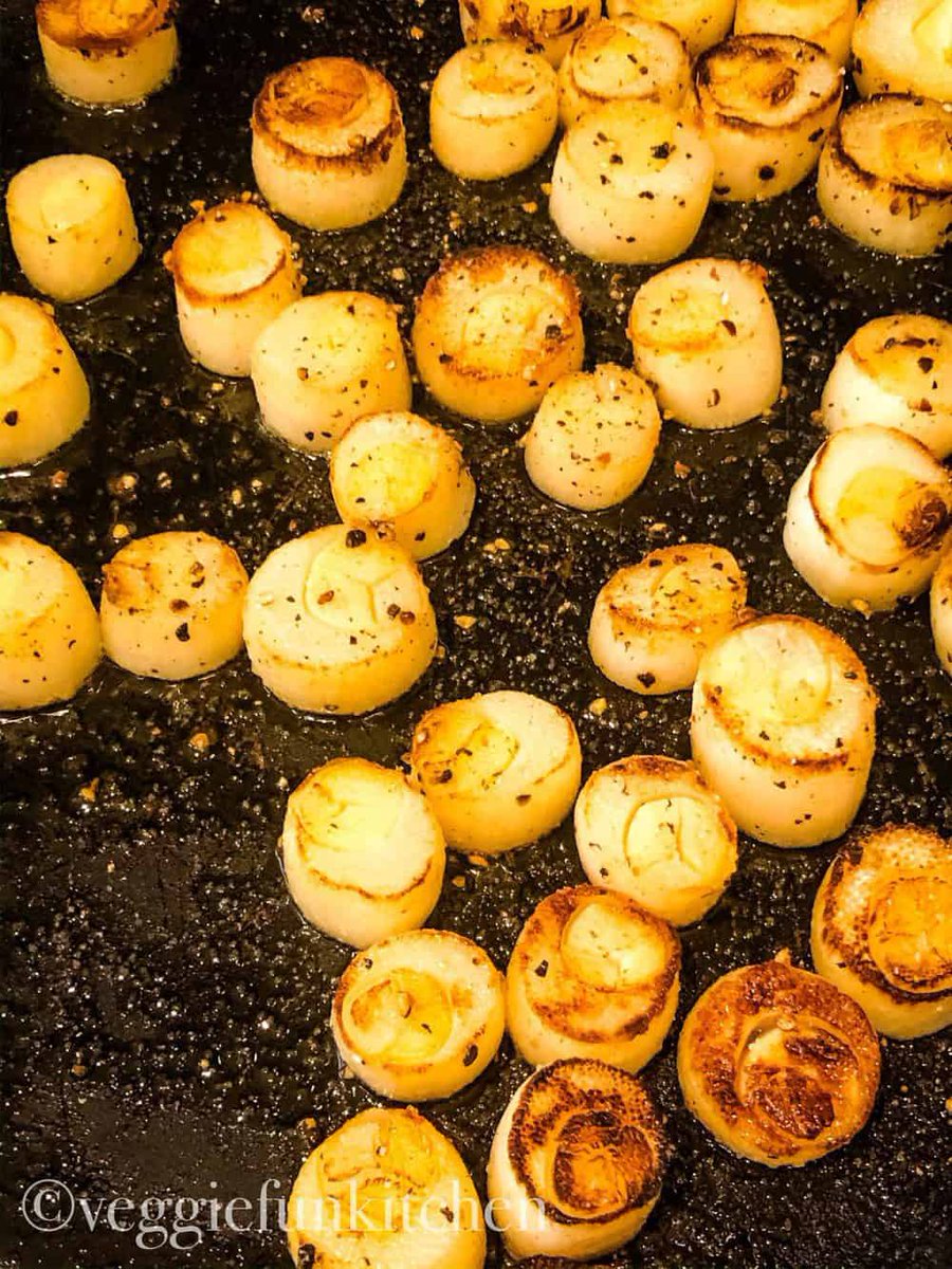 schmoozequeen's tweet photo. #Vegan Scampi in Lemon Garlic White Wine Sauce
On today's menu! #Plantbased #HeartsOfPalm #Scampi
#Garlic #WhiteWine #Lemon #Parsley
https://t.co/qFqlfB13mf https://t.co/6yPXAhCjWN