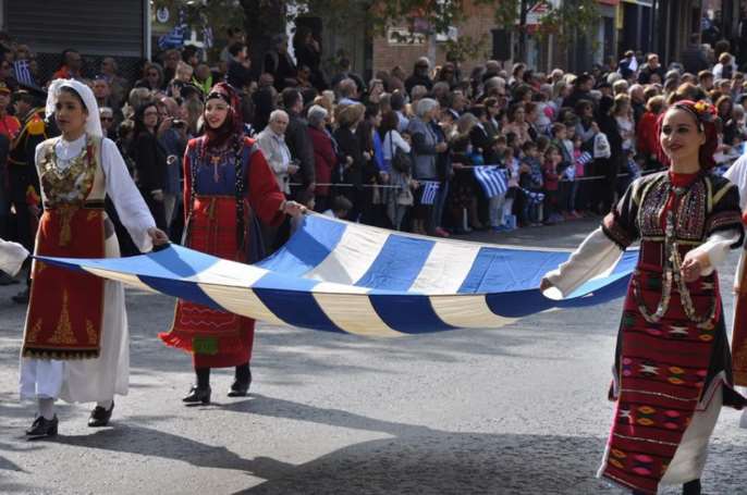 RematiaG's tweet photo. Ο #εορτασμός της #28ης_Οκτωβρίου στην #Κηφισιά- Η παρέλαση και το πρόγραμμα των εκδηλώσεων https://t.co/R4H8jmeewE μέσω @RematiaG https://t.co/XJt8QAVYed