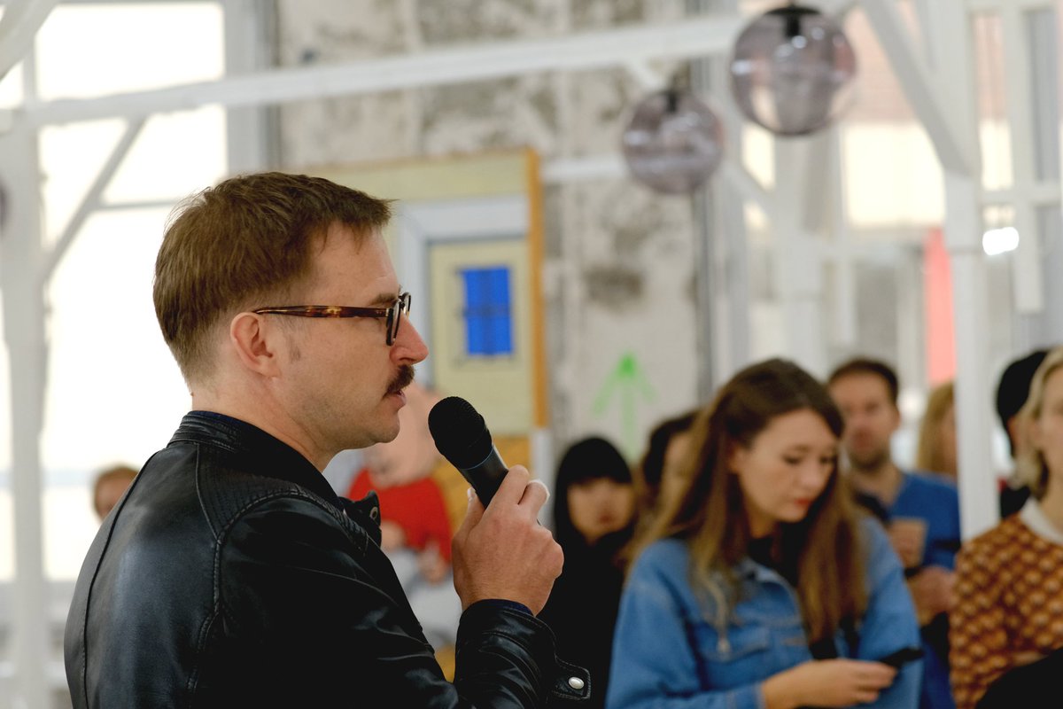 ComiteGaleries's tweet photo. 🟡🟠🔴 Retour sur le #talk de ce matin à #ParisInternationale organisé par le @ComiteGaleries et le @CNAPfr.
Ce dernier a exploré la #collaboration artistique et le travail en synergie des galeries françaises et internationales.
📸 @THEFARMparis
〰️
#StartingSunday #Rencontre https://t.co/cGERLTvScC