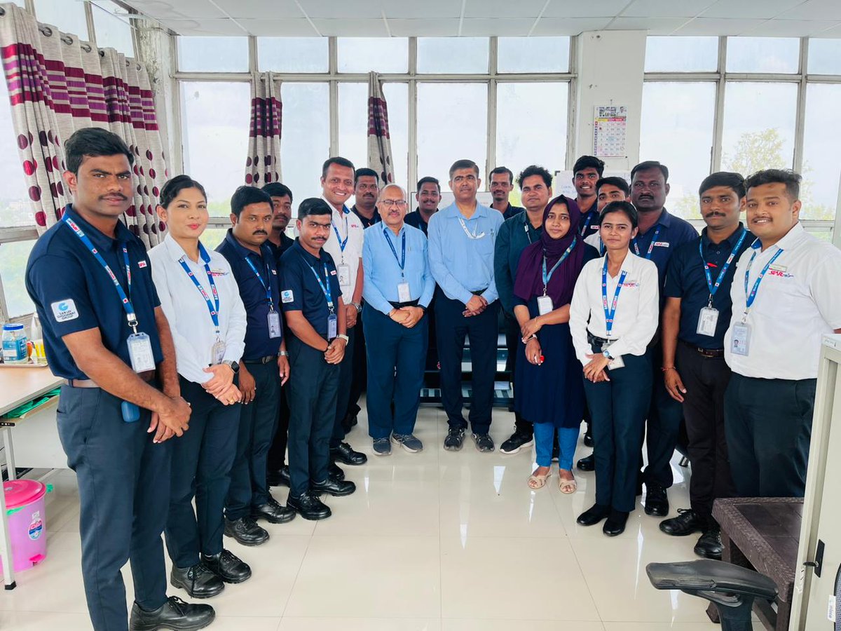 OfficialStarAir's tweet photo. Navigating the skies with the best in the business! Happy World Air Traffic Controllers Day to the unsung heroes of the skies! Thank you for keeping us safe and right on track!
#StarAir #WorldATCday #ConnectingRealIndia #AviationHeroes #internationaldayofairtrafficcontroller https://t.co/uIdz8IJYM2
