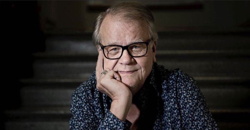 İsveç | 🇸🇪

#İsveç’in ilk ev sahiplediğinde “Jennie Jennie” şarkısıyla ev sahibi ülkeyi temsil eden Lasse Berghagen, 78 yaşında hayata gözlerini yumdu.