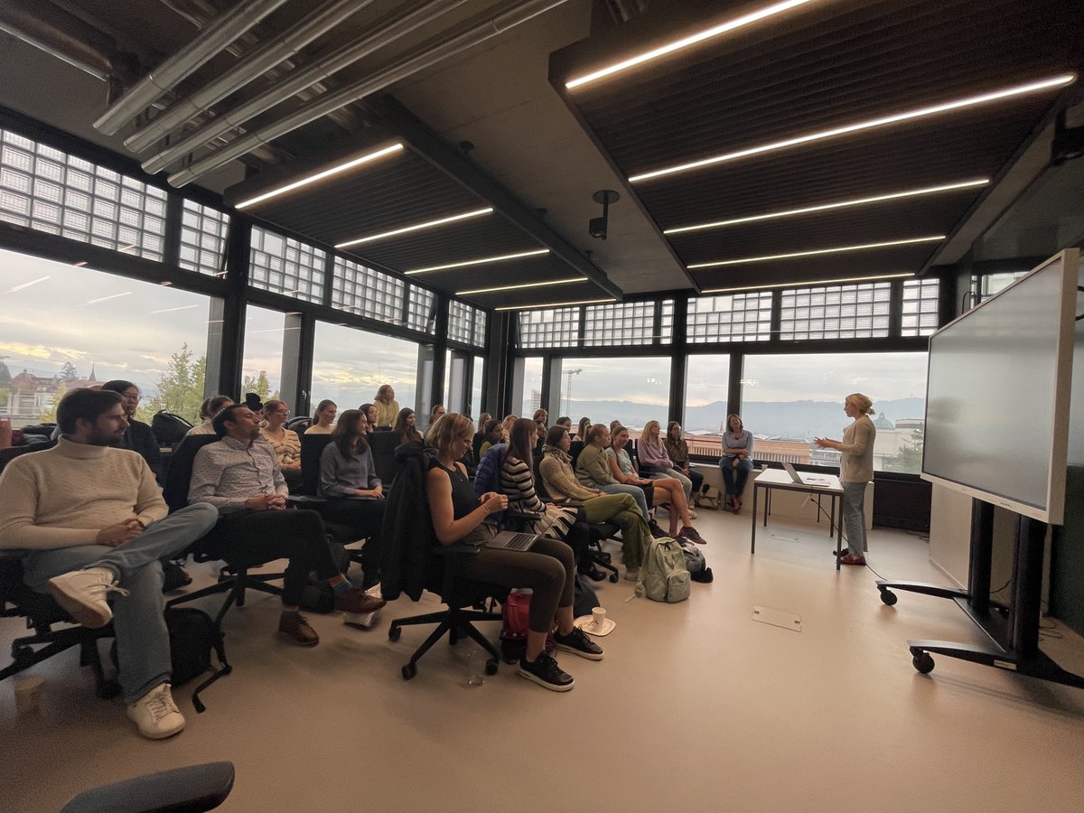 NCMLabETH's tweet image. 🧠📸A few shots from yesterday&apos;s meeting of the #NCMlab with #SoBAlab @brain_on_dance 🙌
💡It was a day full of great presentations and inspiring discussions🗣💬! 
Special thanks to @RELabETHZ and #SMSlab @ETH_en for amazing scientific demos! 🦾🦿🌟