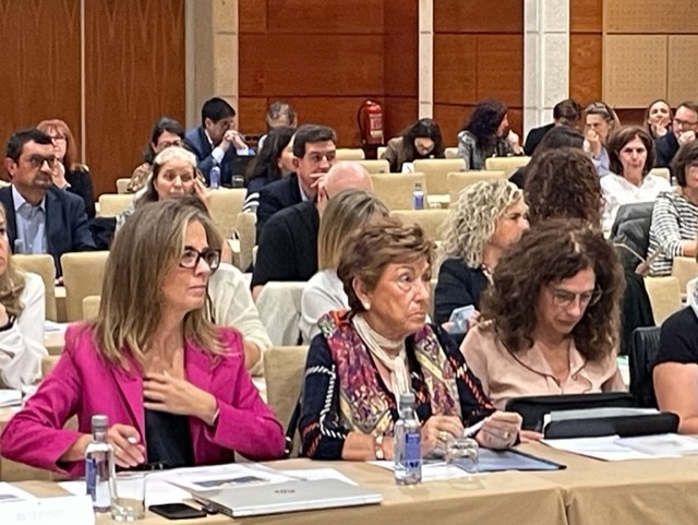 No podían faltar en este #25AniversarioFAPsGalicia una persona muy especial para toda la Teresa Chuclá Cuevas histortia de #FarmaciaAtencionPrimariaGalicia y nuestra SDG <a href="/Silviareboredo/">Silvia Reboredo</a> presente y futuro de #FarmaciaAtencionPrimariaGalicia
#IVJornadasFAPsGal