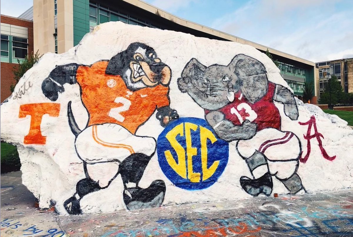 tennalum's tweet photo. This is your annual reminder that Dixieland Delight is a song about ✨Tennessee✨ #GBO #BigOrangeFriday https://t.co/I94m8aiEmm