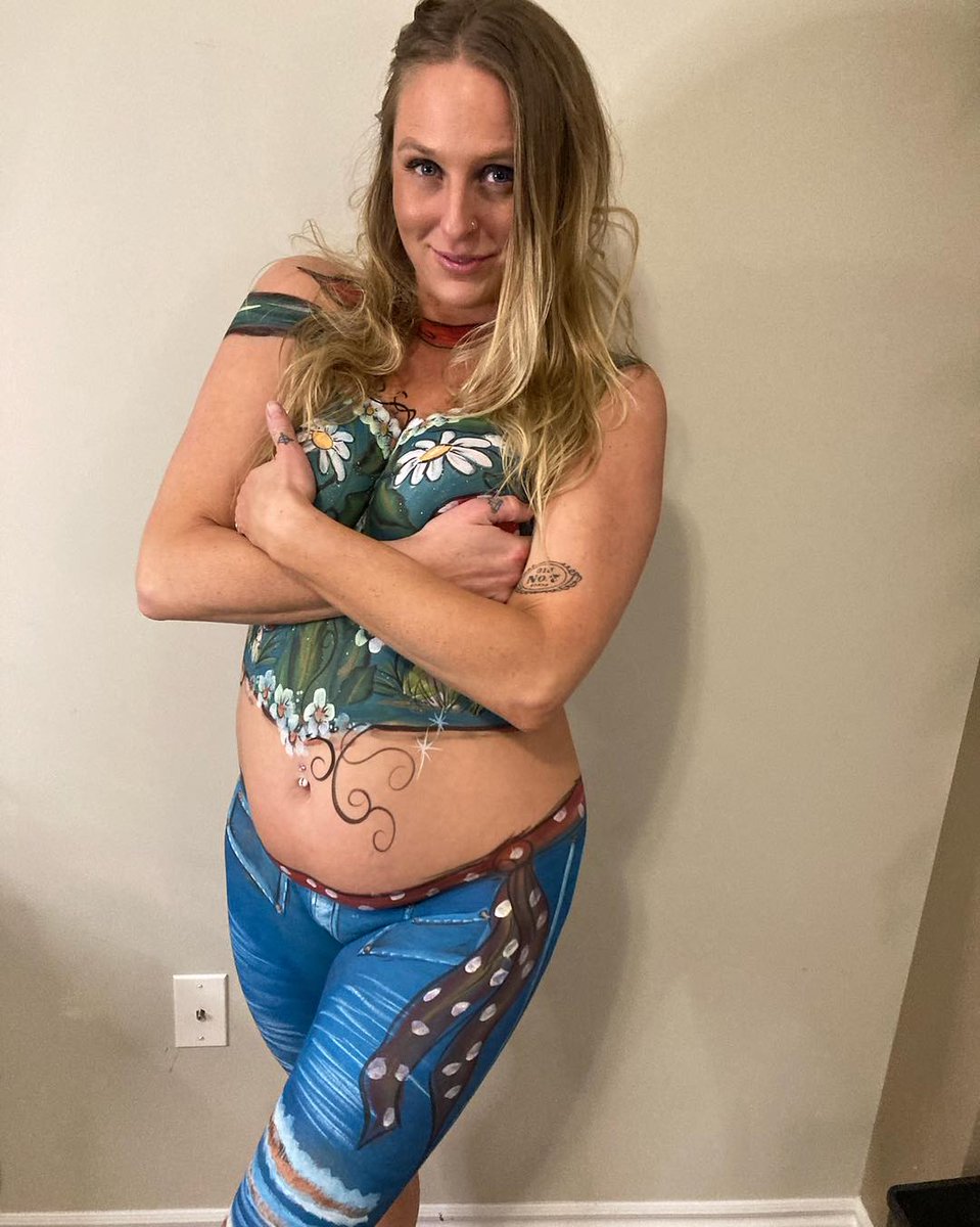 InfiniteBodyArt's tweet photo. Don't forget we have an OF🌶️ page where we post behind the scenes body paint content! 🔗 in bio

#sw #fansonly #linkinbio #contentselling https://t.co/7NtYewTsv2