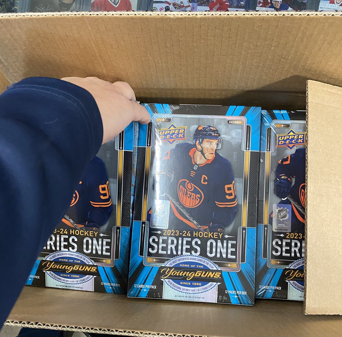 westsportscards's tweet image. Did you know that we offer a #ProfitSharingProgram that gives clients immediate Returns 

Bounty Program gives #cash #boxes #cards #credits #discounts #packs #golf #dinner #trips #jerseys #sets #freesetsforkids ++

Thank you to All clients and @UniversalDst @UpperDeckHockey #1