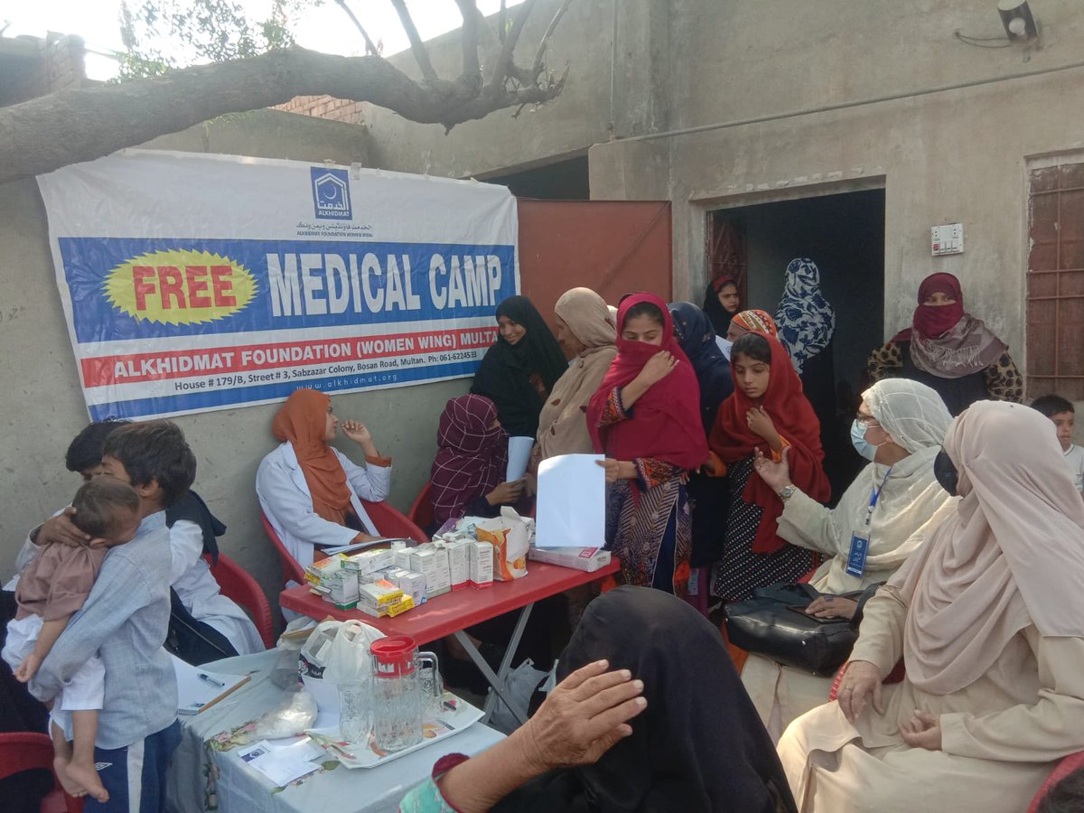 AKFWomenWing's tweet image. الخدمت فاؤنڈیشن ویمن ونگ کے تحت ملتان کے میڈیکل کیمپ کا انعقاد کیا۔اور خواتین میں ہائی جین کٹس تقسیم کی گئیں۔
Bank AL-HABIB:5515008100055601-5
Swift Code: BAHLPKKA
Ph#:03324990429
#Pakistan #HelpWithAlkhidmat #Medical #Health #alkhidmat #woman #multan