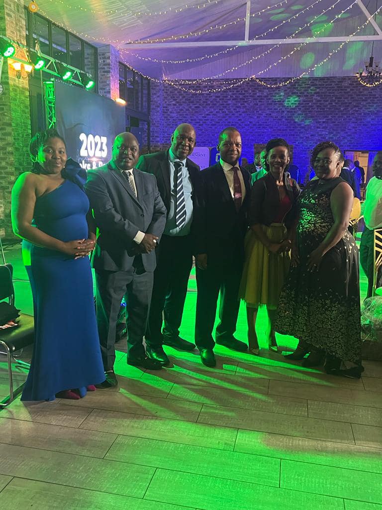 NedbankZimbabwe's tweet photo. We are delighted to announce that our Managing Director, Sibongile Moyo, was honored as the 2023 CEO of the year at last night's Banks and Banking survey awards. Nedbank Zimbabwe is also the overall Environmental, Social and Governance (ESG) category winner.

#Nedbank https://t.co/lXeCONvbWj