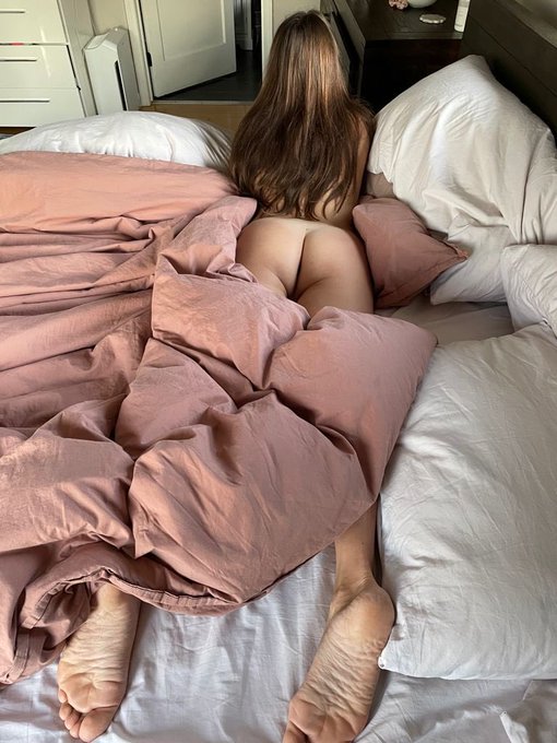 I am ready!! Are you?😘😉  https://t.co/ZdvZAGUZyS https://t.co/XO1jRX3Y43