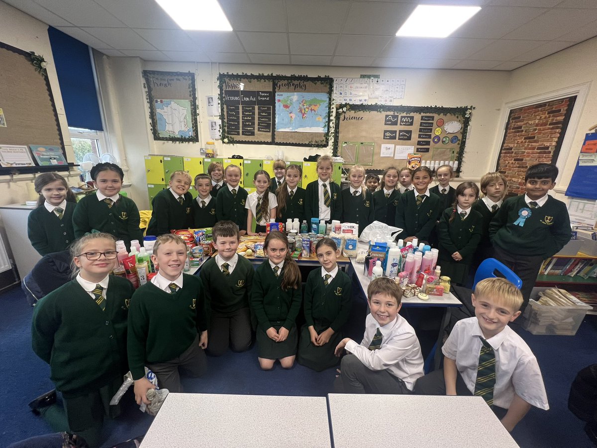 Y4SJV's tweet photo. Wow🤩 thank you SO much for all the donations for our Harvest Festival🌾 https://t.co/gbdhoQNYwI