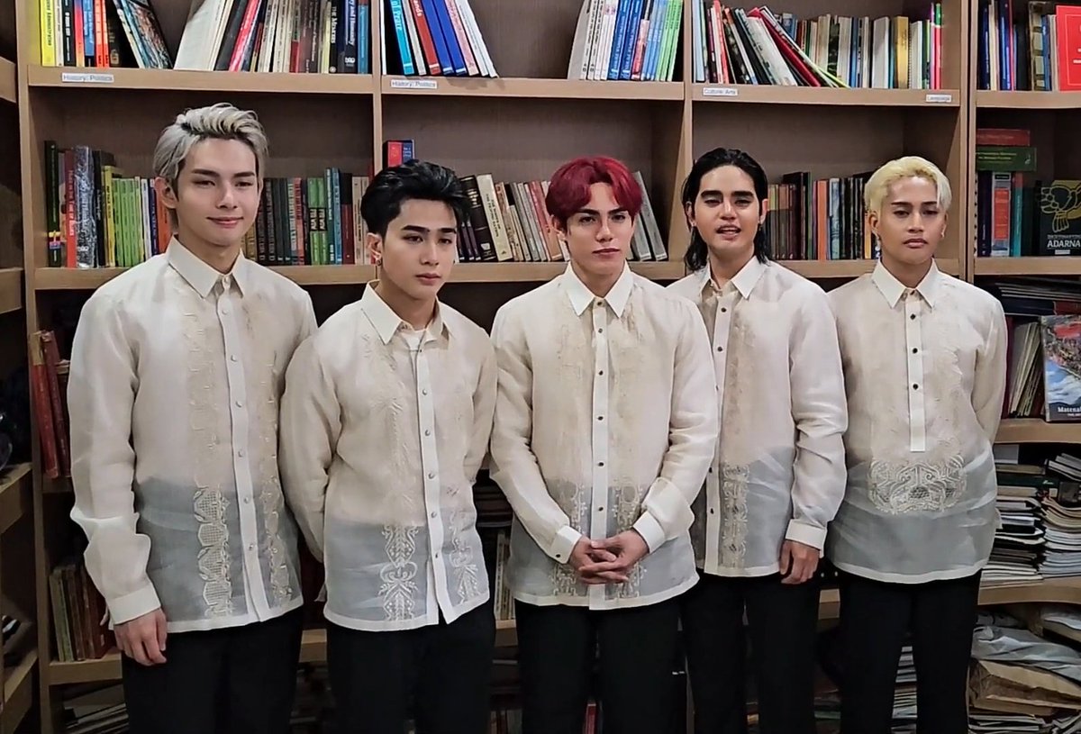 starburst192023's tweet photo. “SB19 in Jakarta as NCCA Youth and Sentro Rizal Ambassadors &amp; ASEAN•Korea Round Music Festival 2023”

📸: Wendyflor YT

@SB19Official #SB19 
#ROUNDfestival #ROUND2023
#ROUNDlineup https://t.co/SB6og3dLZz