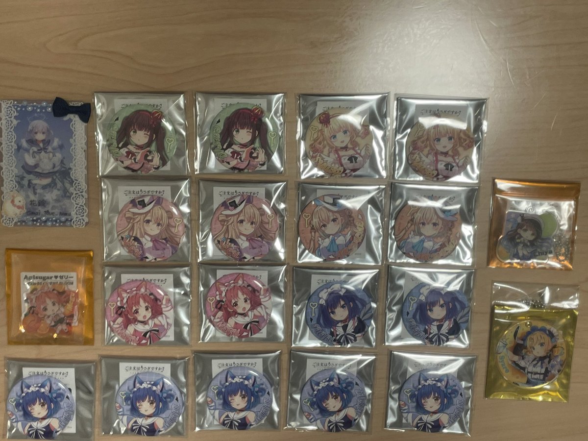 mai_10ve_homu's tweet photo. ご注文はうさぎですか？　ごちうさ　交換

譲→
缶バッジ(アトレ)
千夜、シャロ、エル、ナツメ、メグ、フユ、マヤ

アクリルキーホルダー
ゼリー
(アトレ)メグ
(マルイ)千夜

ドーナツ(マルイ)
シャロ1

求→アトレ缶バッジチノ

缶バッジは複数交換も考えております
22日(日)16時頃まで手渡しor郵送 https://t.co/WTx3v1lcK9