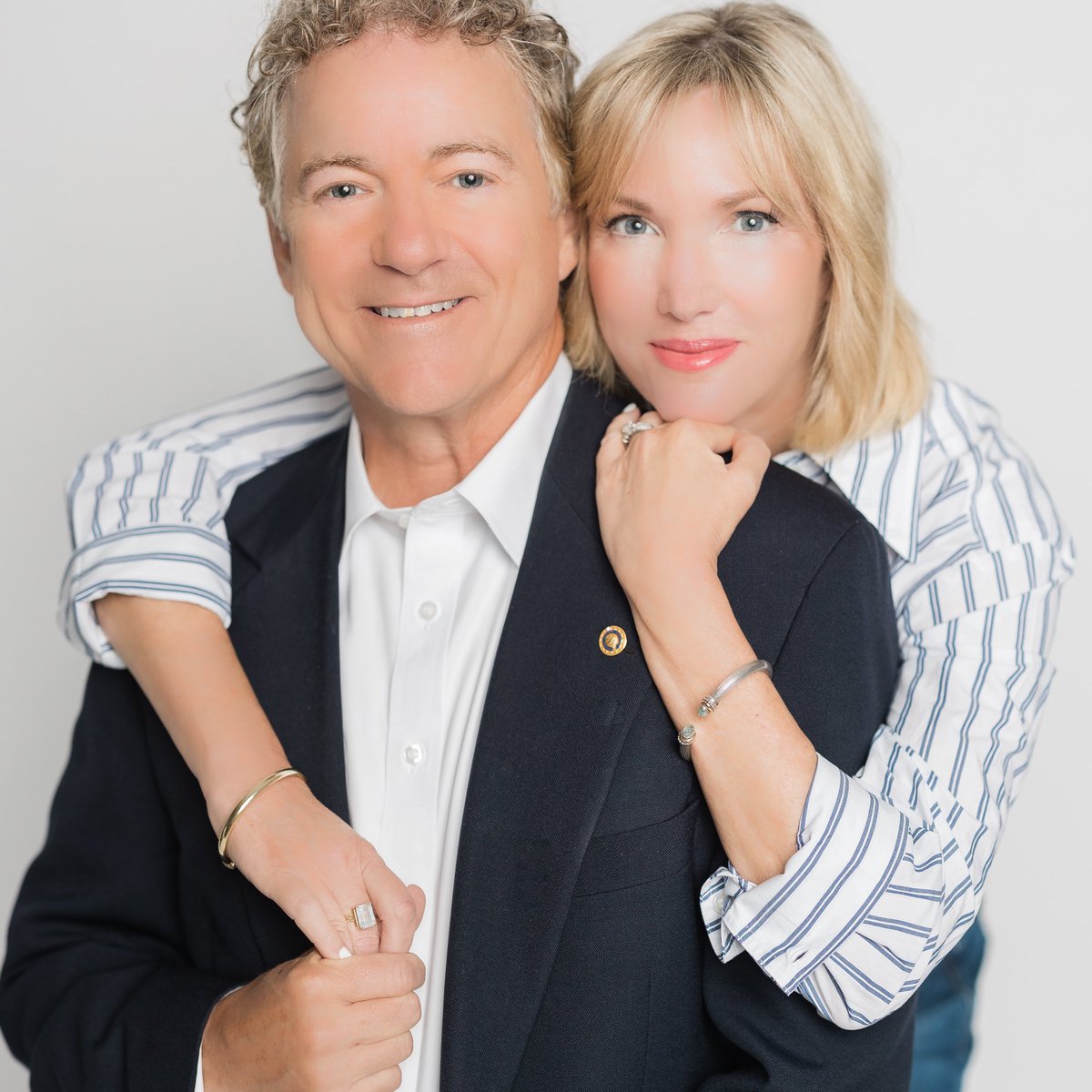 RandPaul's tweet photo. I married the beautiful @KelleyAshbyPaul  33 years ago in Russellville, Kentucky.  I am grateful for every year with you, my love! Happy Anniversary! https://t.co/P0hAg4WtOS