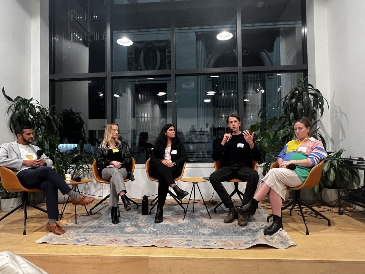 rmfnyc1's tweet photo. We had 100+ healthtech founders, operators, investors, clinicians, and enthusiasts join for our @Techweek_ @a16z Meetup + Panel last night on "Build vs. Buy."

Co-hosted by @onguaranteed, @Company / @margsauce1, @ElionHQ / @BobbyGuelich, and Pharmesol. 

Panel snippets below: https://t.co/1OK8fQvuB1